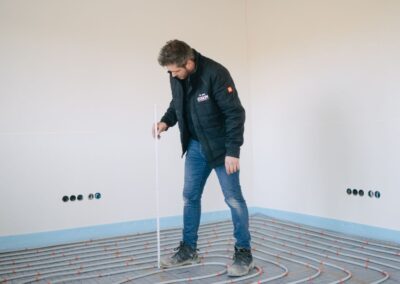 Otten Fußbodentechnik - Vermessung auf Baustelle